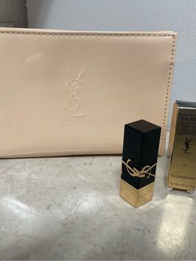 Yves Saint Laurent Black & Gold Lipstick with Cream Patent Pouch NWOT